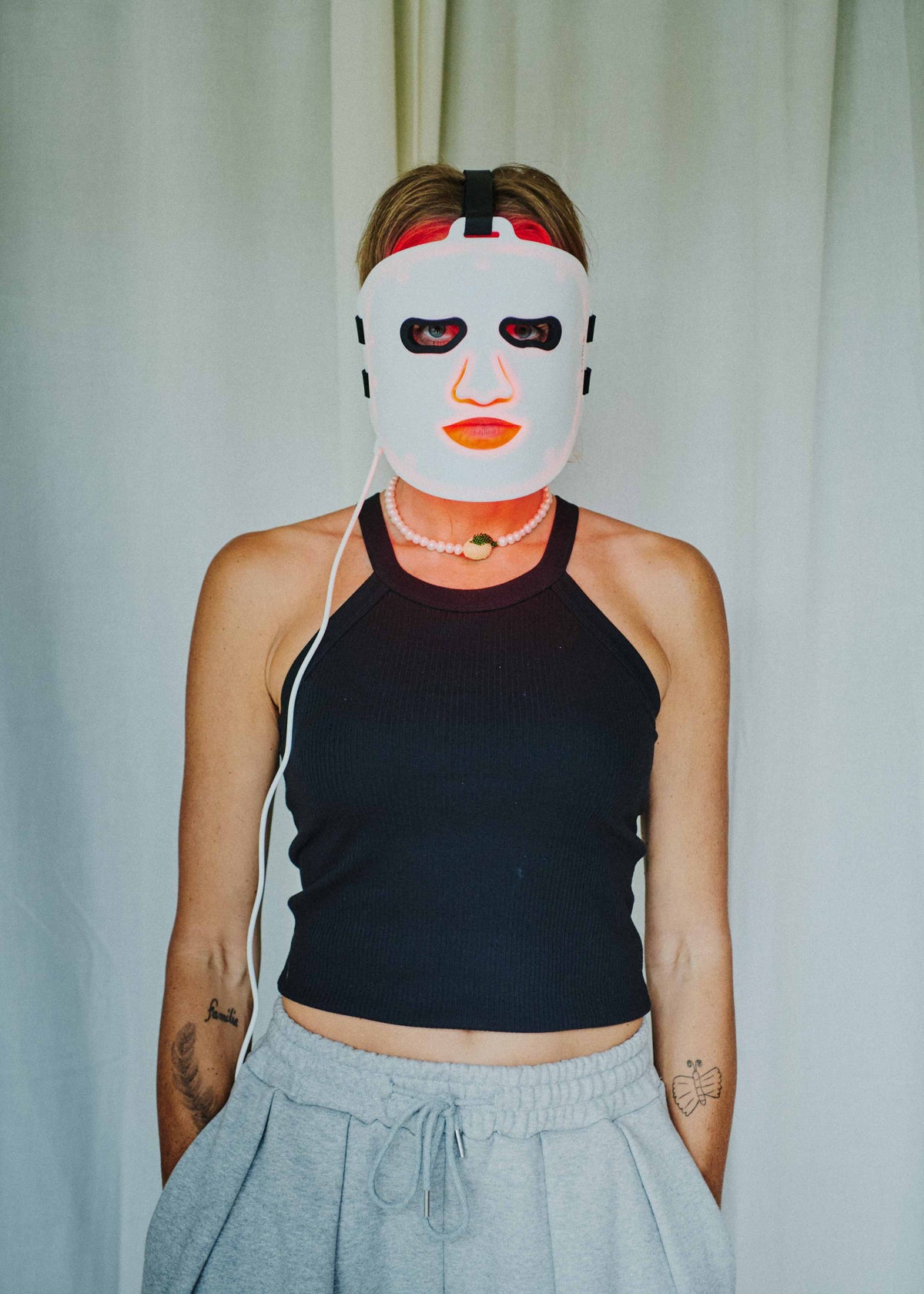 Lomé LED Sculpt & Glow Mask