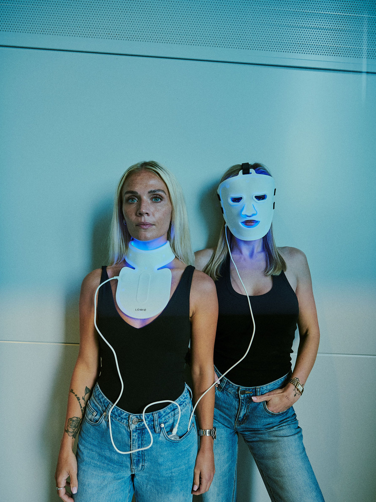 Lomé LED facial Sculpt & Glow Mask + Veil Serum