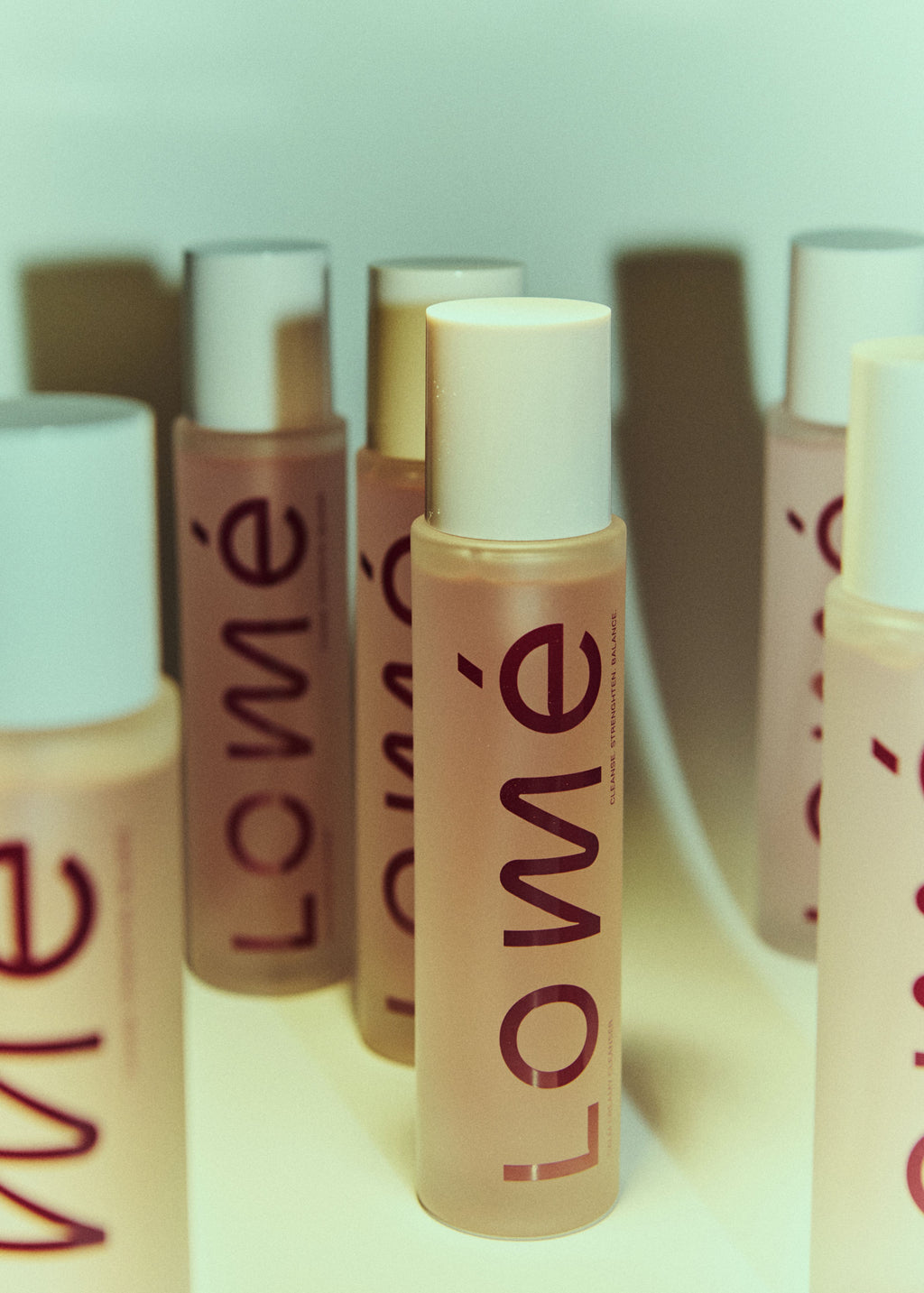Lomé Calm Creamy Cleanser cremet ansigtsrens med skånsom effekt